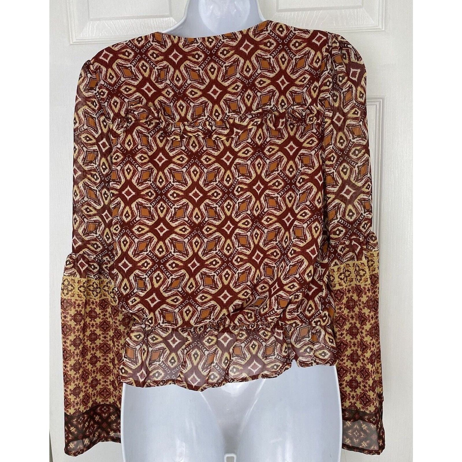 Miss Me NWT MISS ME Red Orange Bell Sleeve Cinched Waist Top Boho Size S / US 4 / IT 40 - 3 Thumbnail