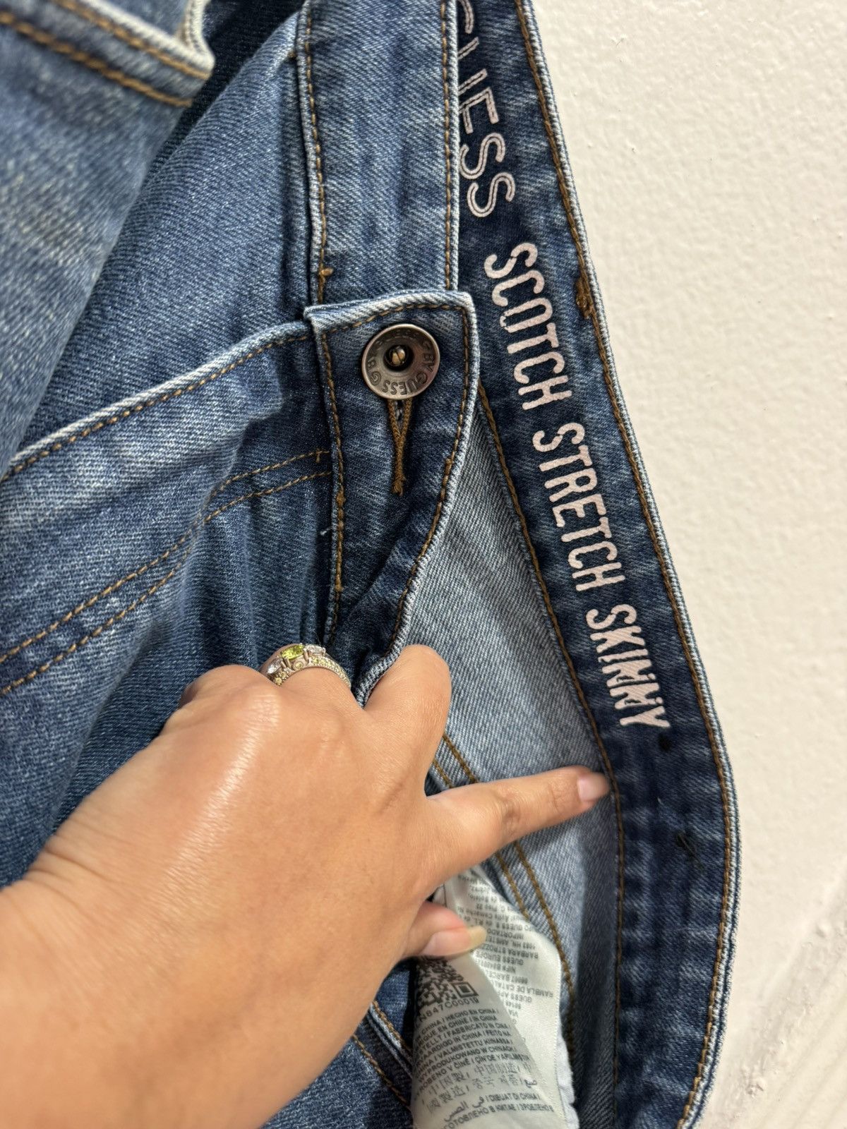 Guess Guess Jeans men size 38x32 Size US 38 / EU 54 - 6 Thumbnail