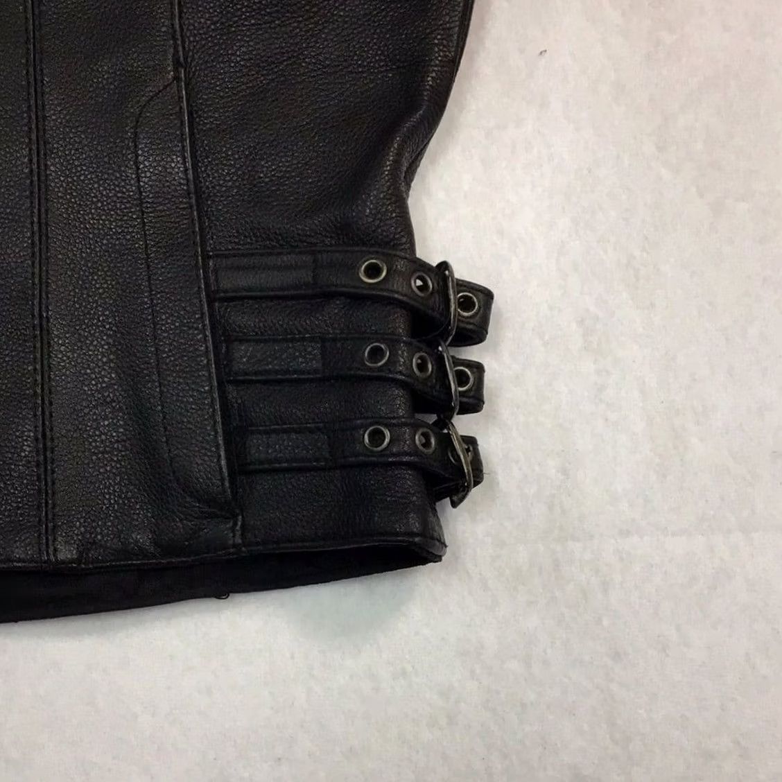 Vintage VINTAGE Milwaukee Leather Women Vest XL Black Motorcycle Jacket Women Size XL / US 12-14 / IT 48-50 - 3 Thumbnail