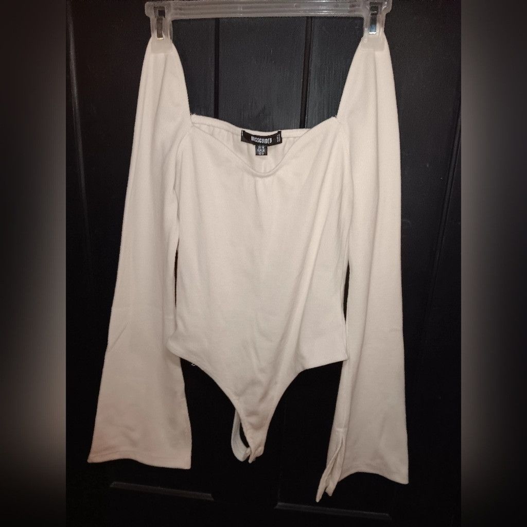 Missguided Missguided Bodysuit W/Bell sleeves, off-white, S 6,NWOT Size M / US 6-8 / IT 42-44 - 1 Thumbnail