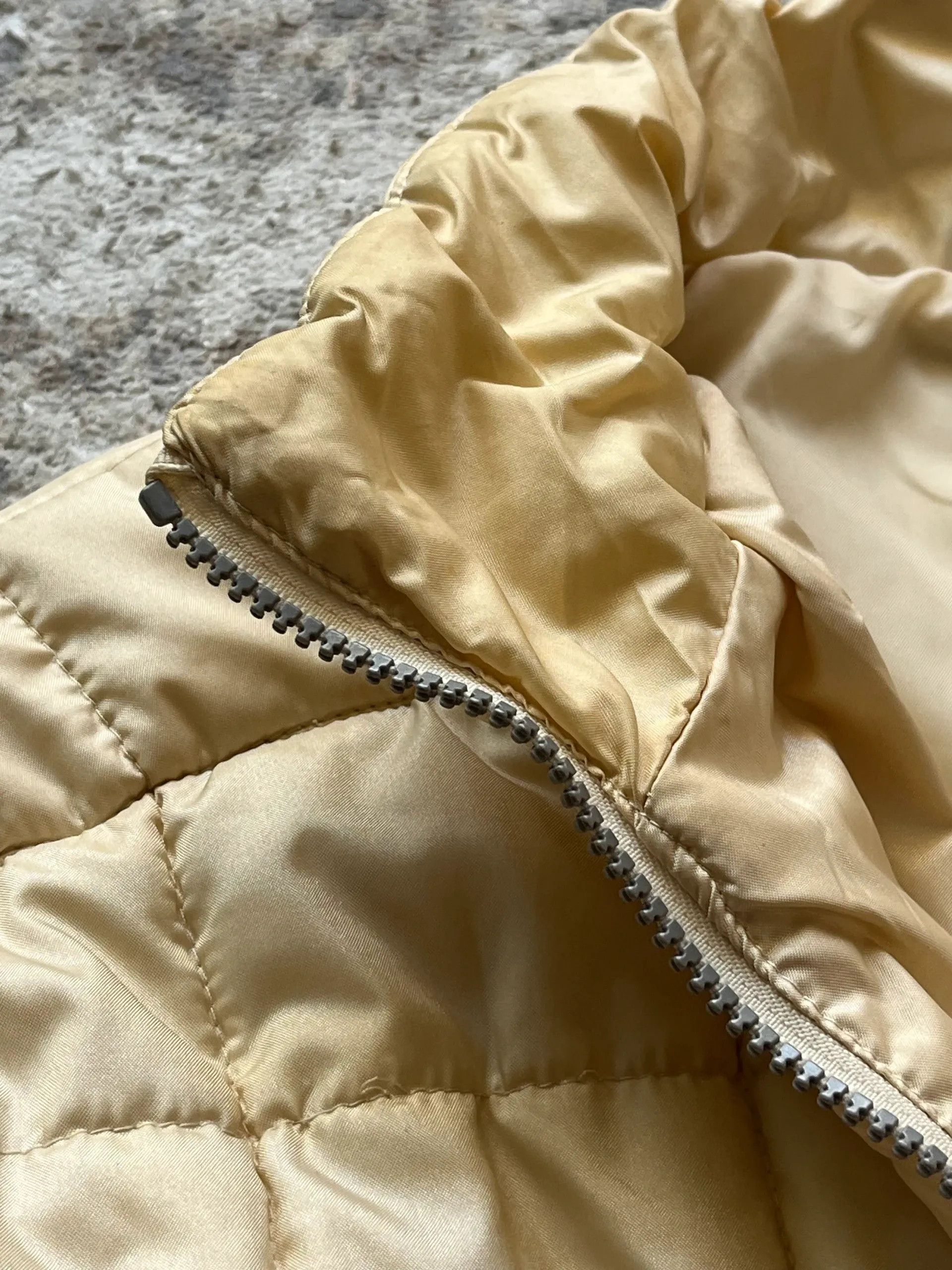 Adidas Adidas 1999 Puffer Jacket Sz L Women’s Rare Cream Size L / US 10 / IT 46 - 18 Thumbnail