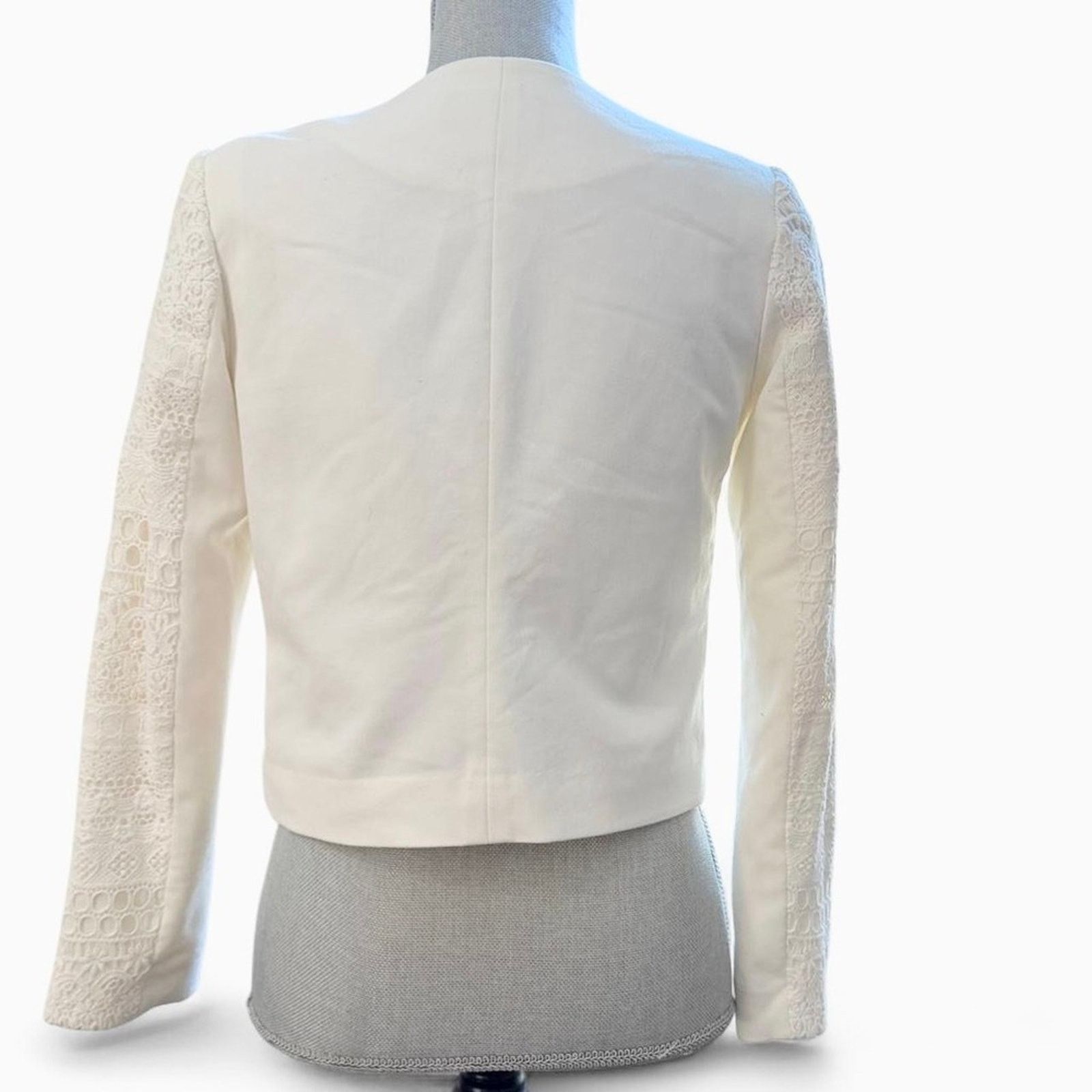 H&M H&M Blazer Lace Crochet cropped white blazer small size 4 Size S / US 4 / IT 40 - 3 Thumbnail