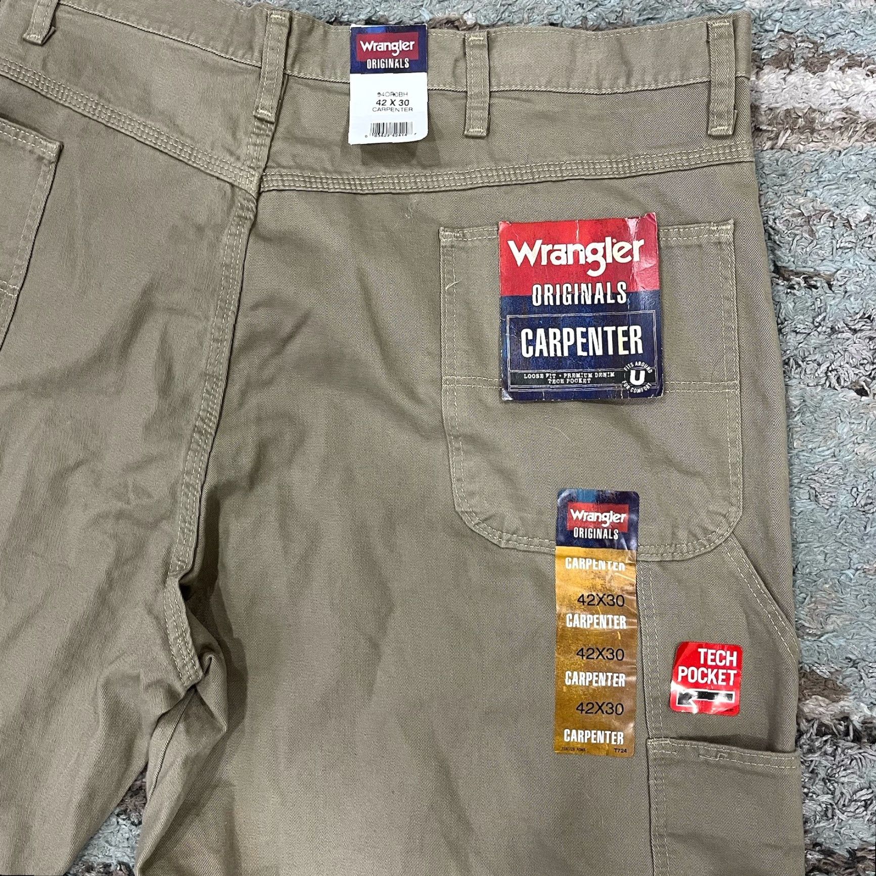 Wrangler Wrangler Pants Mens 42x30 Khaki Carpenter Workwear NWT Straight Leg Flat Front Cotton Twill Regular 30 Inseam USA "New" Size US 42 / EU 58 - 2 Thumbnail