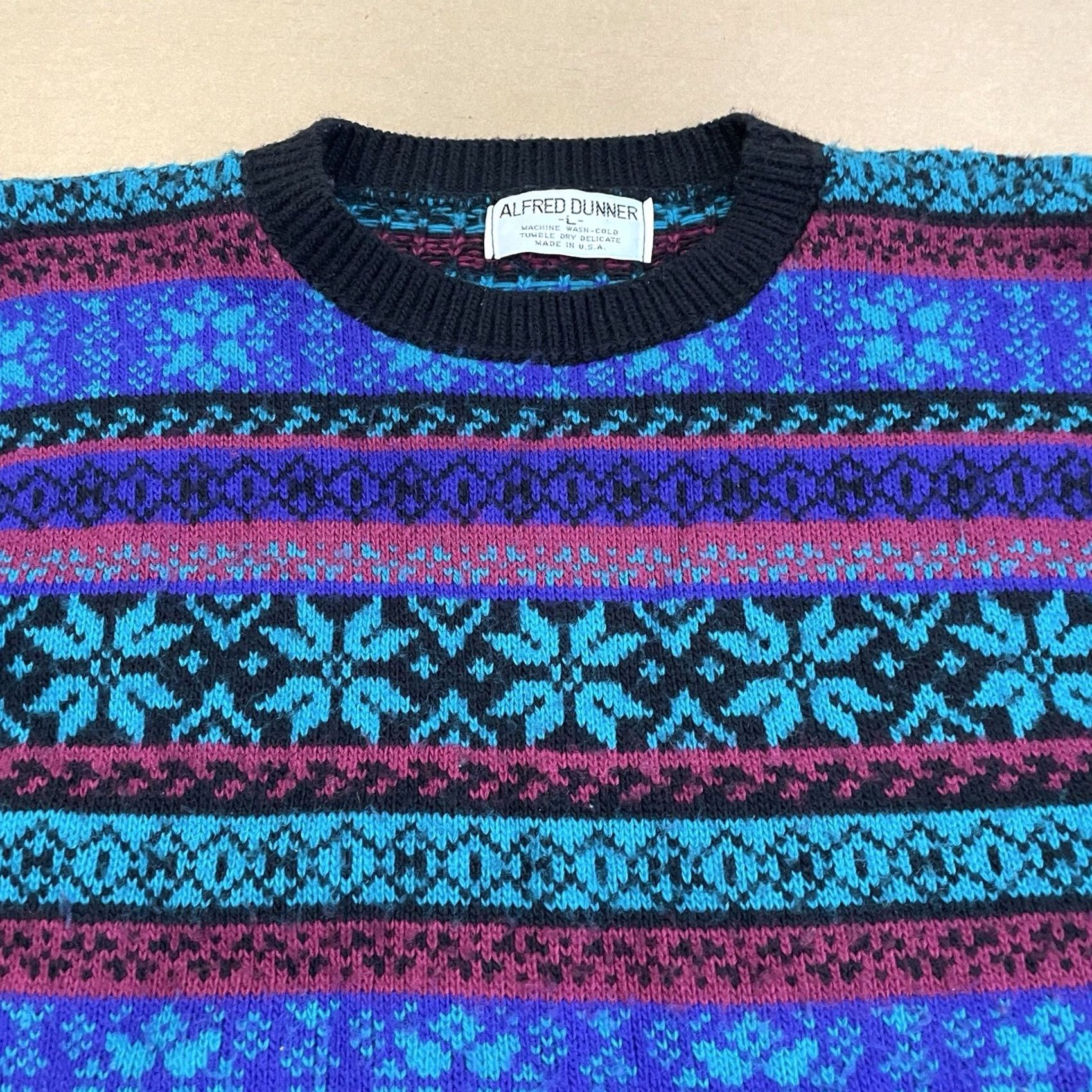 Vintage VINTAGE Alfred Dunner Knit Sweater Mens Large Blue Geometric 90s Pullover Knits Shirt Size US L / EU 52-54 / 3 - 2 Thumbnail