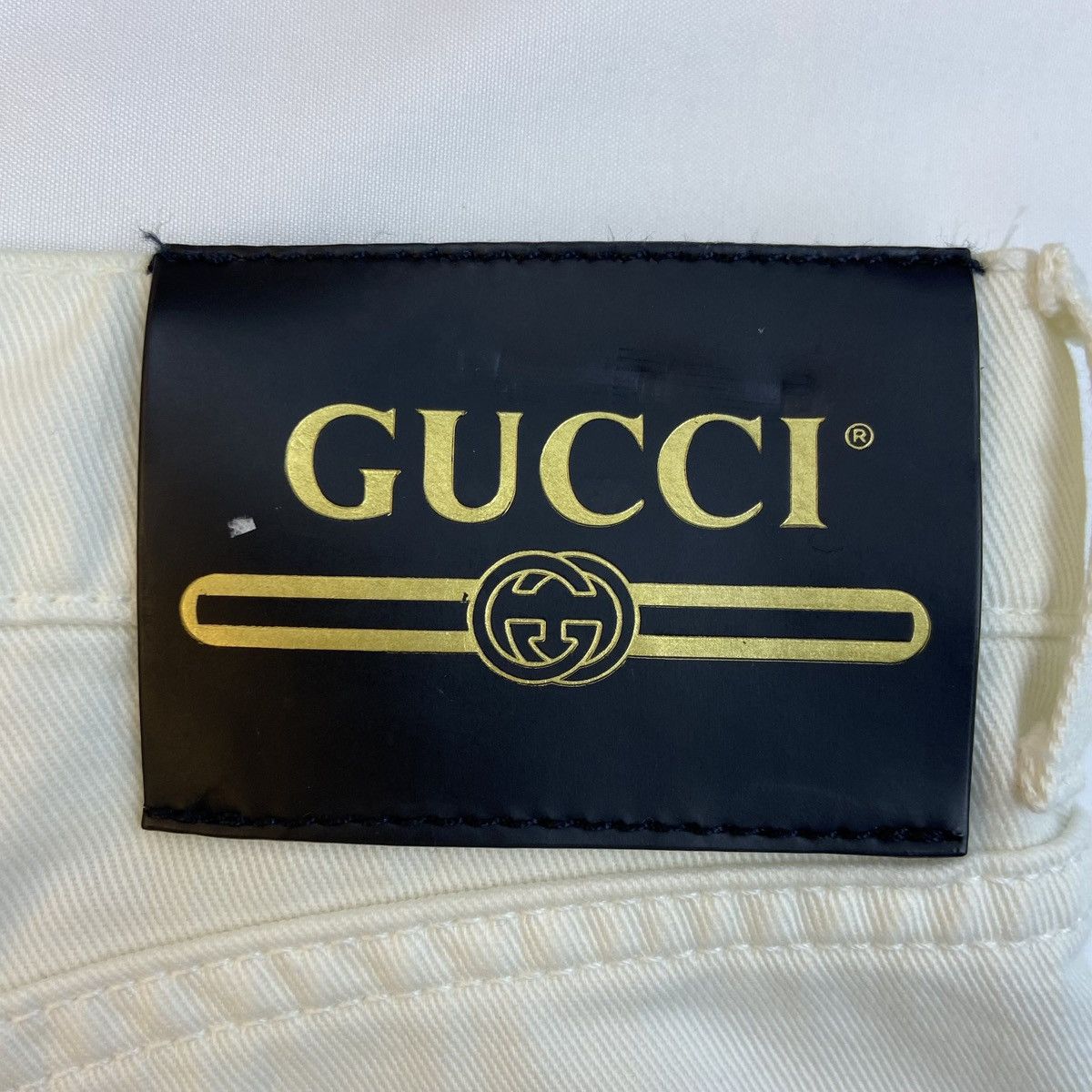 Gucci Gucci Washed Solid Color Zip Pocket Denim Shorts K26WX Size 27" / US 4 / IT 40 - 6 Thumbnail