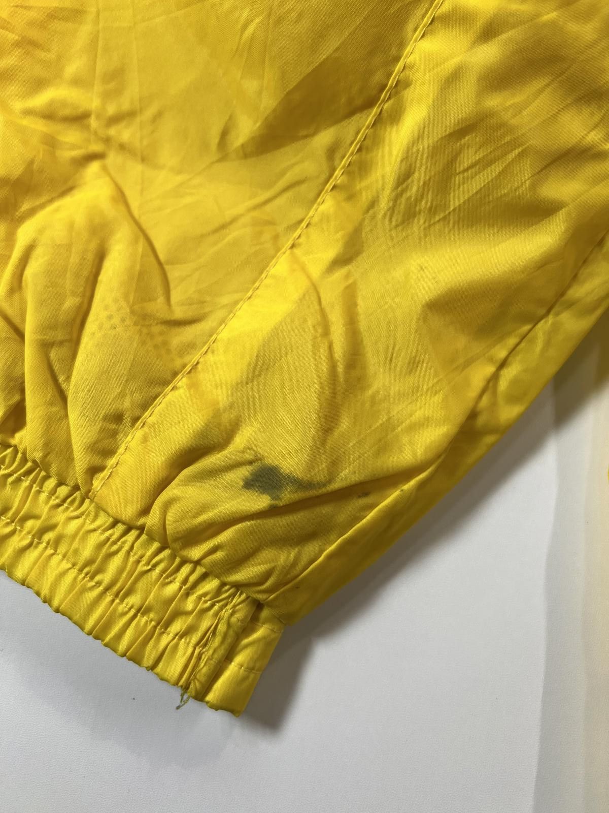 Nike Nike Yellow Windbreaker Jacket bootleg style size L Size US L / EU 52-54 / 3 - 8 Thumbnail