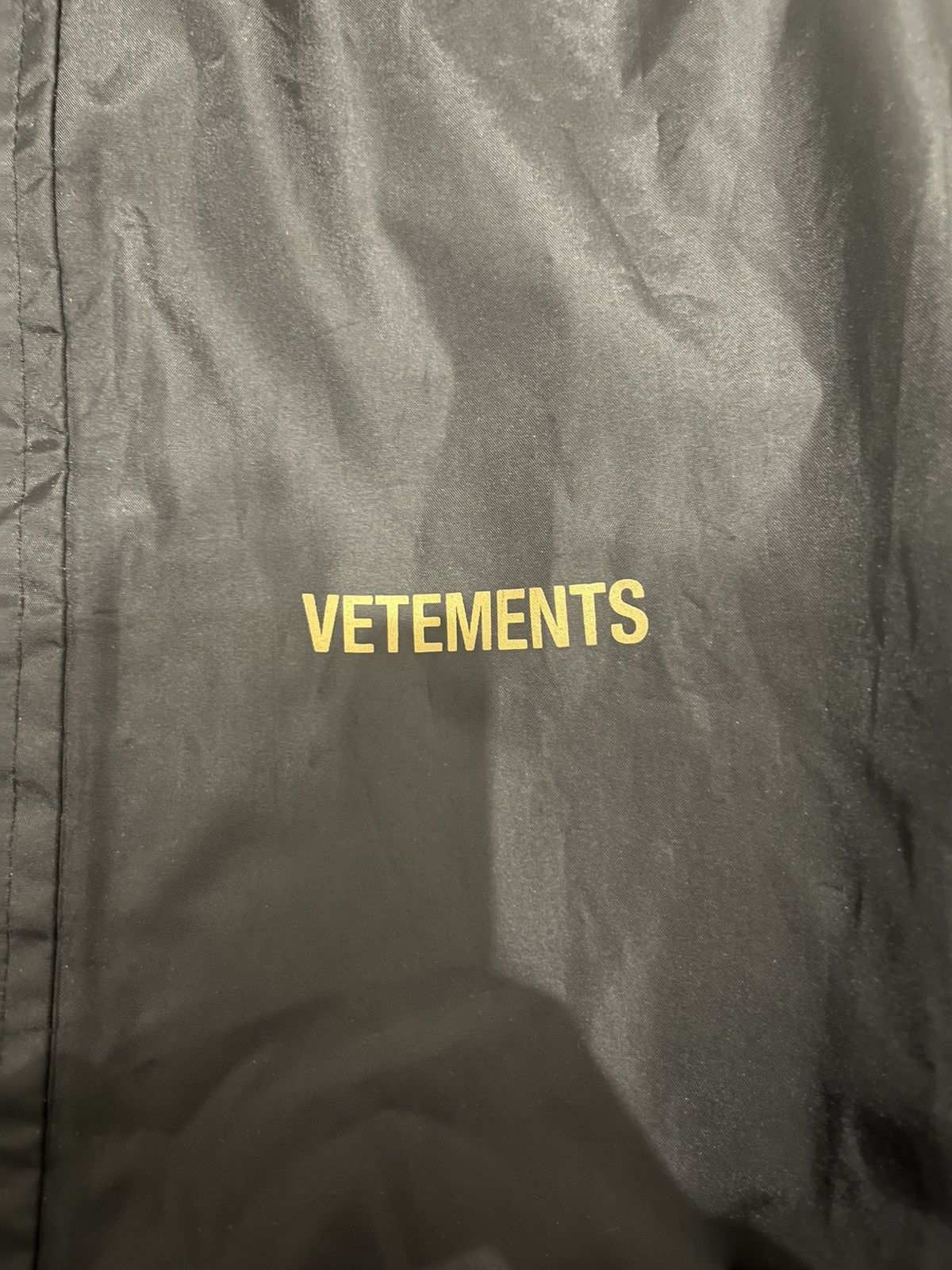 Vetements Vetements Raincoat 2016 OG Size US L / EU 52-54 / 3 - 3 Thumbnail