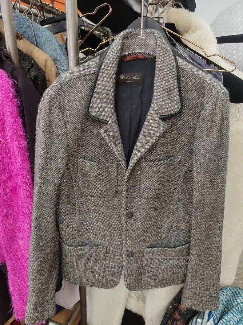 Loro Piana Grey Wool & Sheepskin Blend Blazer. Size US XXS / EU 40 - 1 Thumbnail
