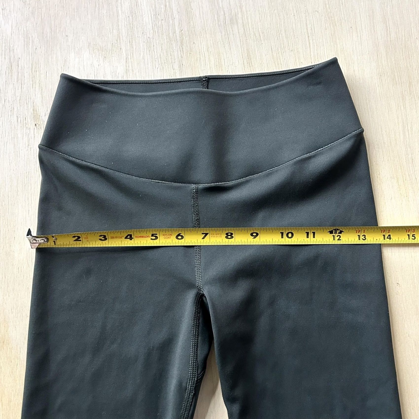 Uniqlo Uniqlo Leggings Womens XS Black Mid Rise Ankle Stretch Yoga Pants Gym Athletic Size 26" / US 2 / IT 38 - 7 Thumbnail