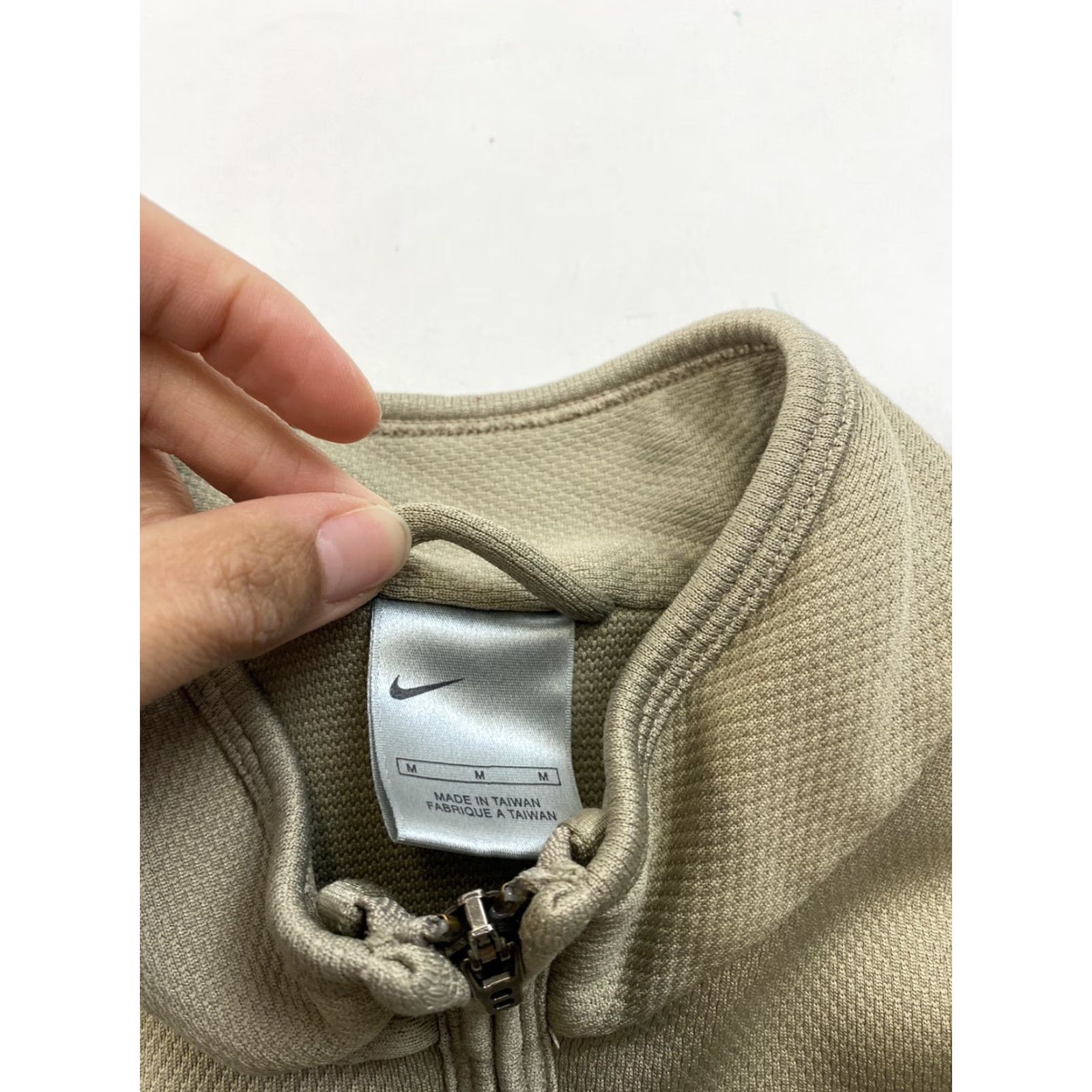 Nike VINTAGE Nike Jacket Womens M Gold Full Zip Base Layer Size M / US 6-8 / IT 42-44 - 3 Thumbnail