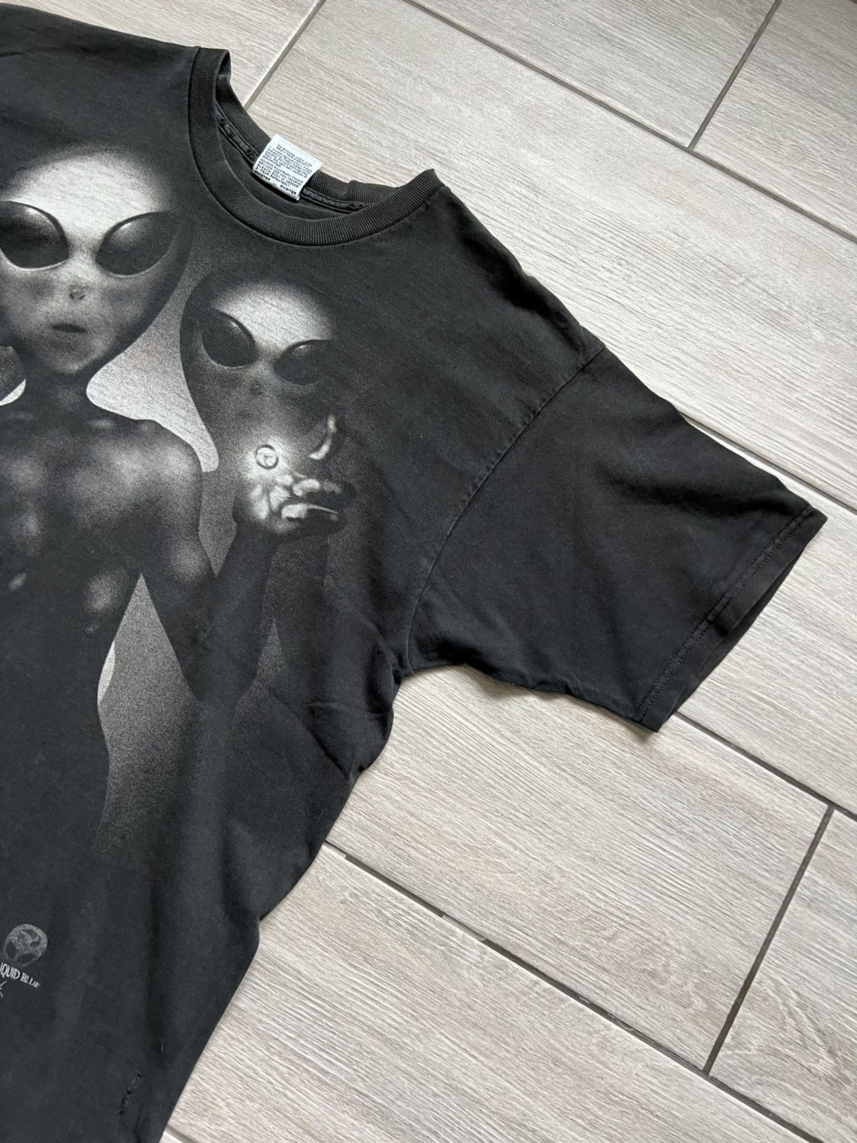 Liquid Blue 1996 Vintage Aliens T-Shirt Black Liquid Blue L Size US L / EU 52-54 / 3 - 2 Thumbnail