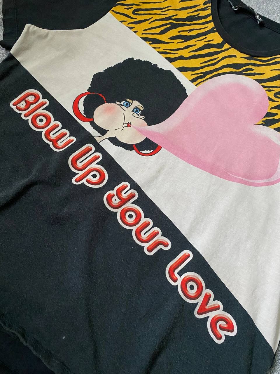 Moschino × Vintage Vintage Love Moschino T-Shirt Blow Up Your Love Size L / US 10 / IT 46 - 7 Thumbnail