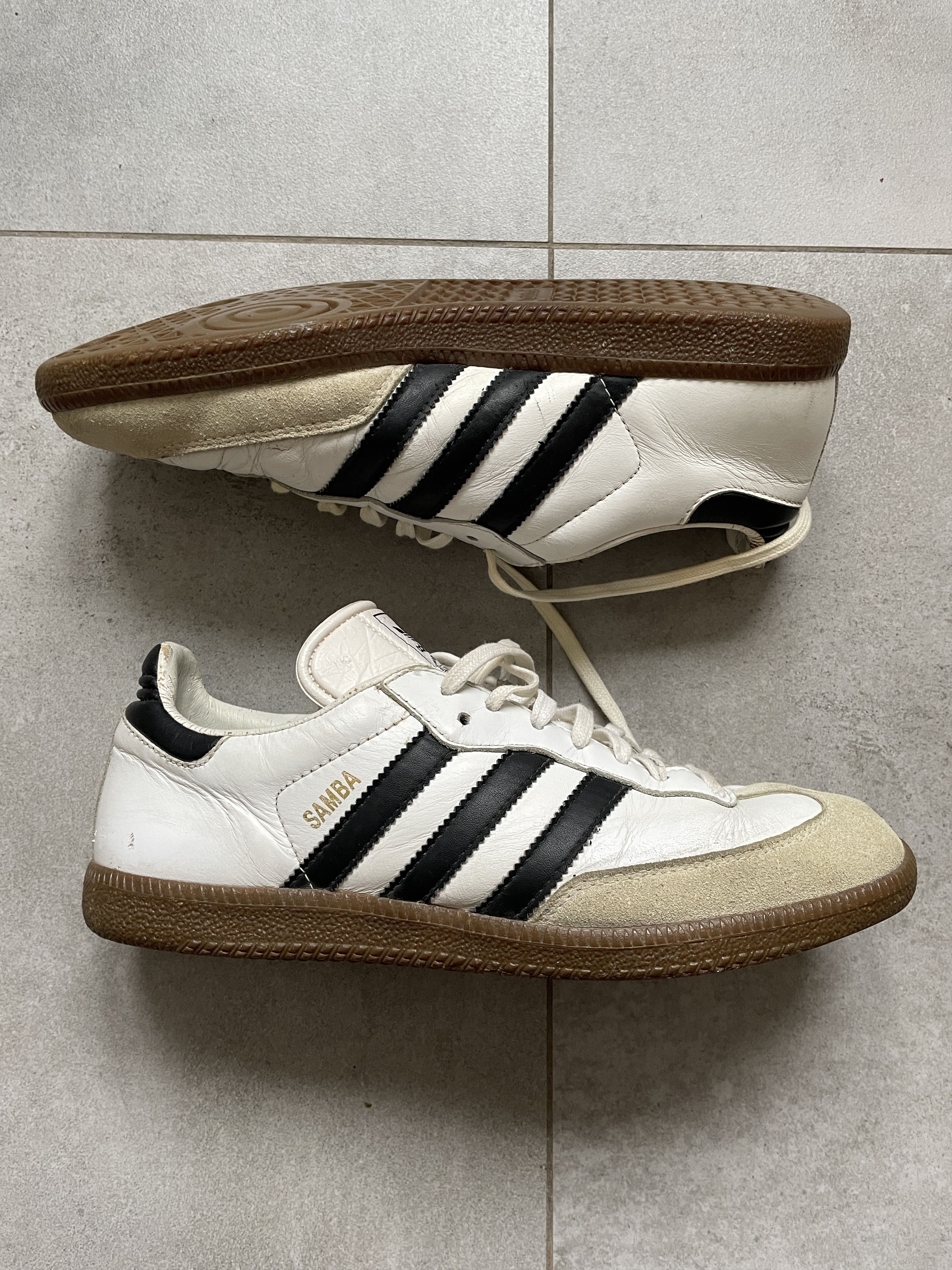 Adidas × Leather Y2K ADIDAS WHITE BEIGE LEATHER SAMBA SNEAKERS Size US 8.5 / EU 41-42 - 2 Thumbnail