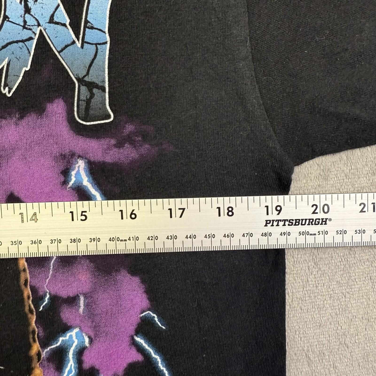 Vintage King Von ''What it Mean To Be King'' Vintage Graphic T-Shirt Size ONE SIZE - 6 Thumbnail