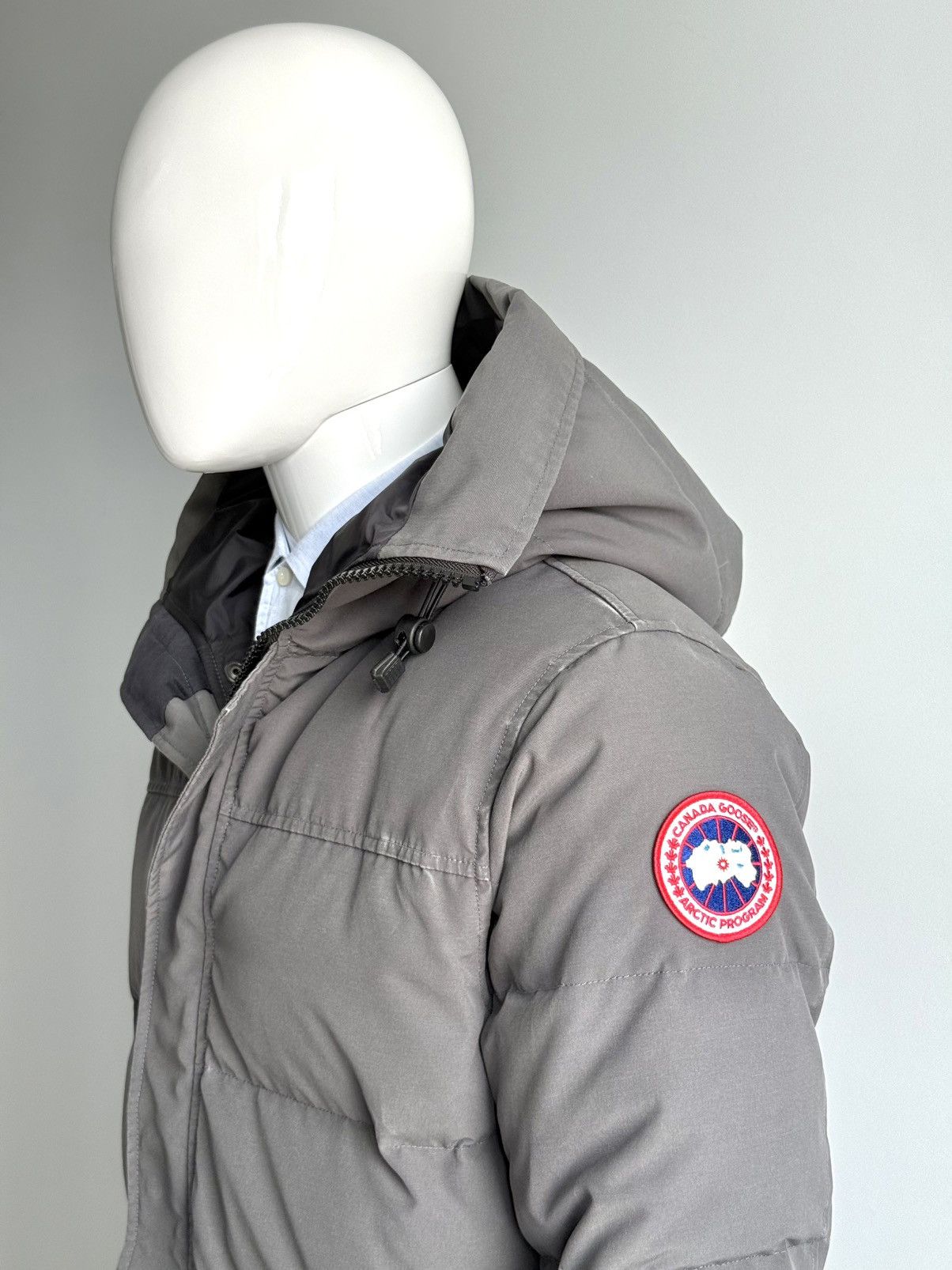 Canada Goose Canada Goose MacMillan Parka Graphite Size M Size US M / EU 48-50 / 2 - 8 Thumbnail