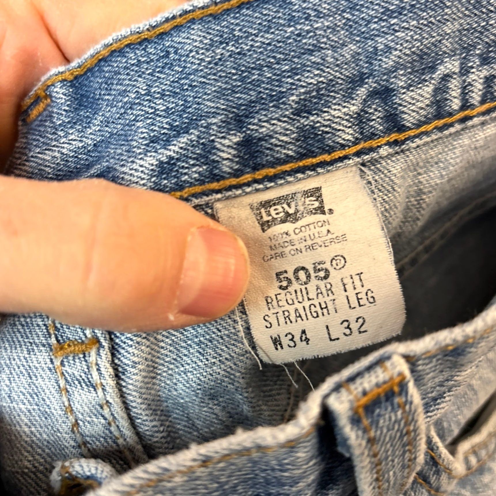 Levi's VINTAGE Levi's 505 Jeans Mens 34x32 Straight Light Washed Distressed Y2K USA blue denim five-pocket regular fit Size US 34 / EU 50 - 3 Thumbnail