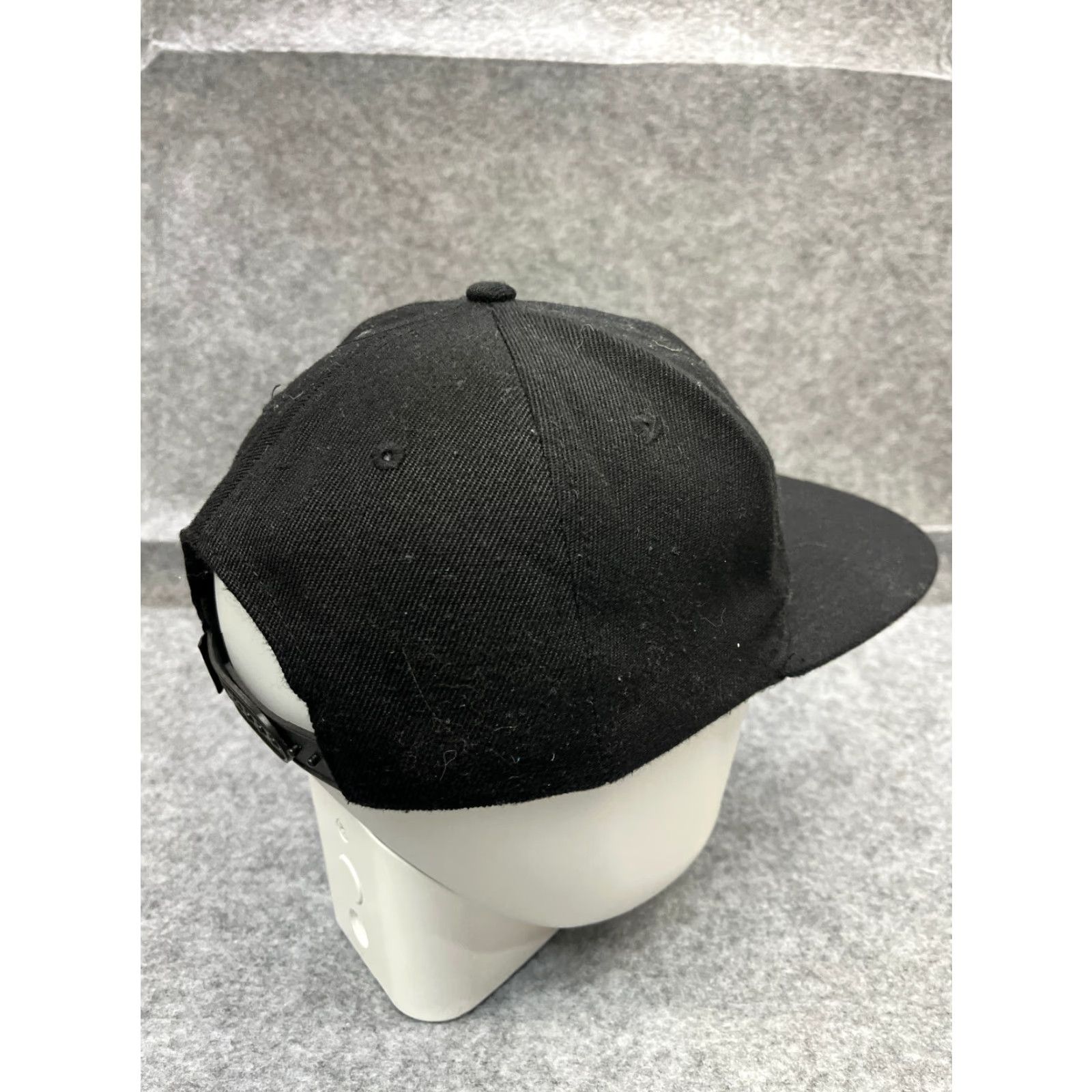 Vintage SSUR Skull Hat Cap Snap Back Adult One Size Black 100% Acrylic Streetwear Hat Mens Adjustable Size ONE SIZE - 7 Thumbnail