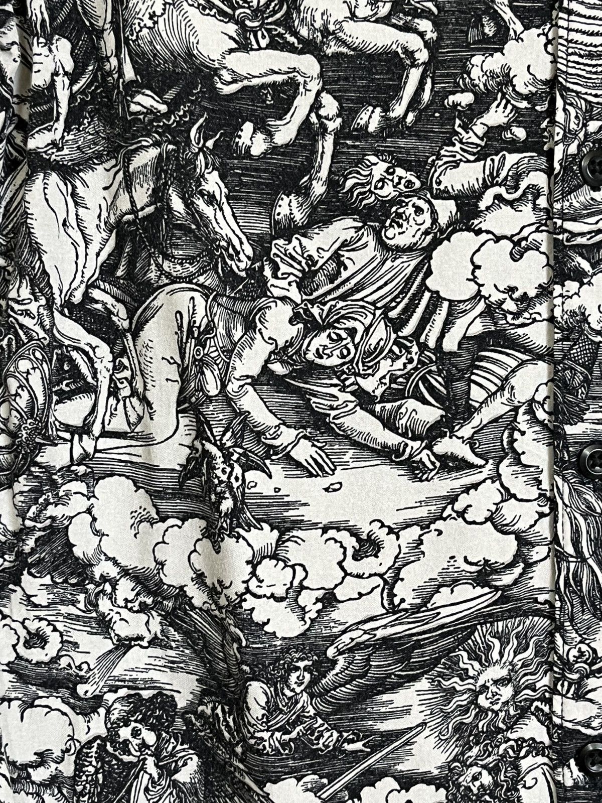 Japanese Brand H&M ALBRECHT DURER APOCALYPSE PRINT RAYON BUTTON UPS SHIRT Size US S / EU 44-46 / 1 - 11 Thumbnail