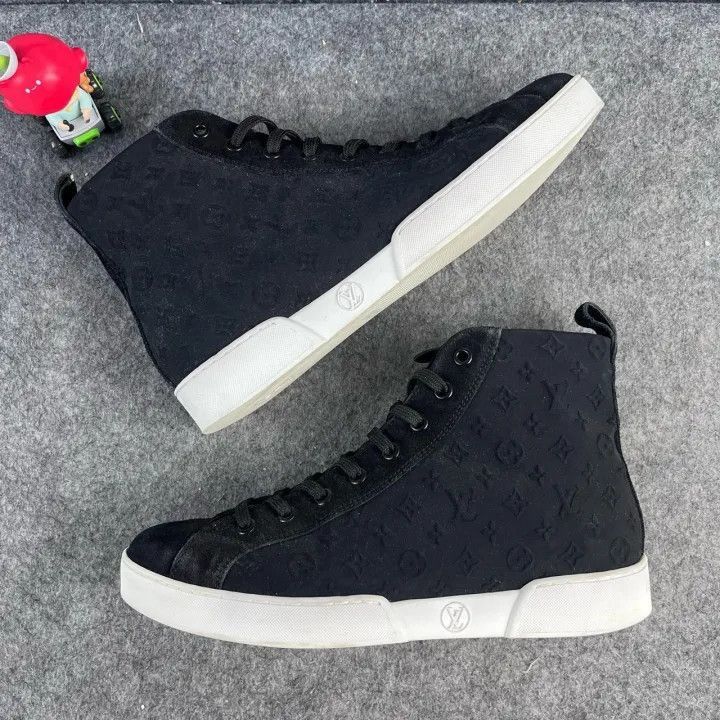 Other Louis Vuitton High-Top Lace-Up Sneakers -2508 Size US 7.5 / EU 40-41 - 5 Thumbnail