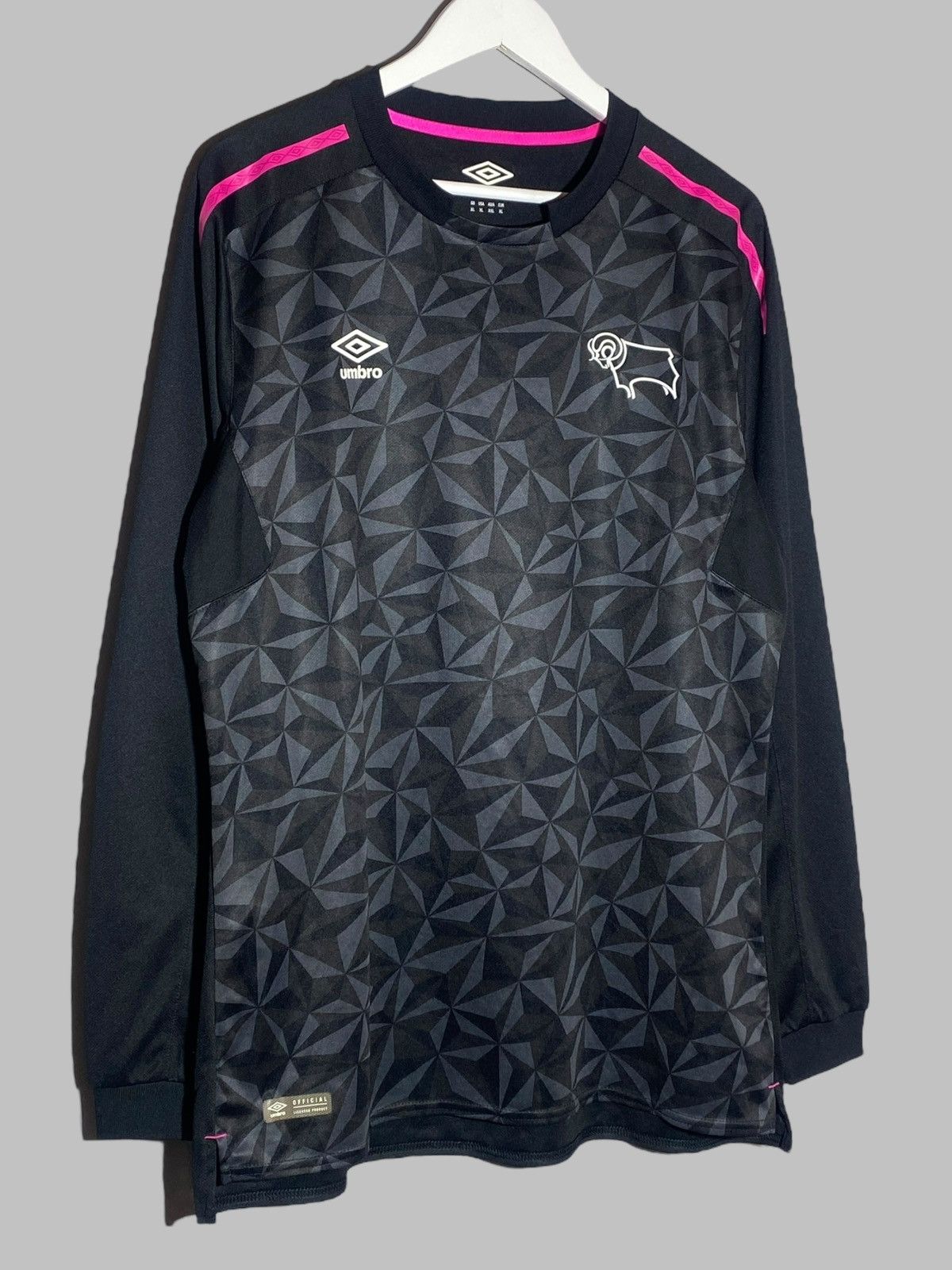 Umbro 🔥 UMBRO DERBY COUNTY 2017/18 THIRD LONG SLEEVE JERSEY Size US XL / EU 56 / 4 - 4 Thumbnail