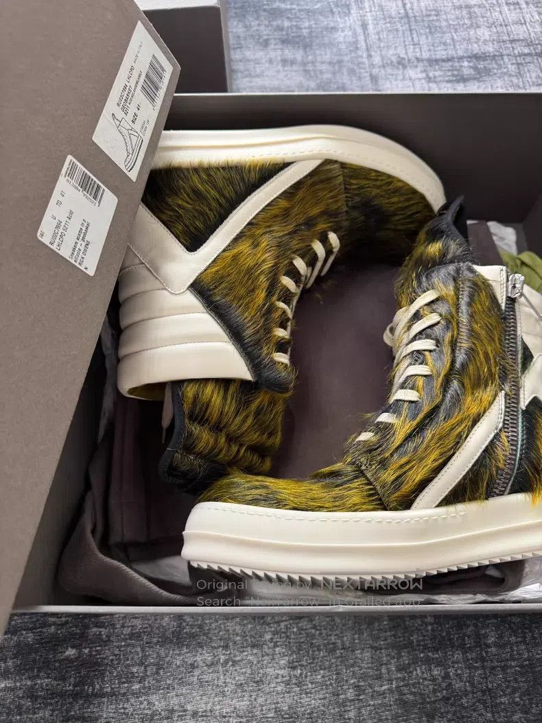Rick Owens RICK OWENS Washed Green Horsehair Triangular Design Size US 8 / EU 41 - 9 Thumbnail