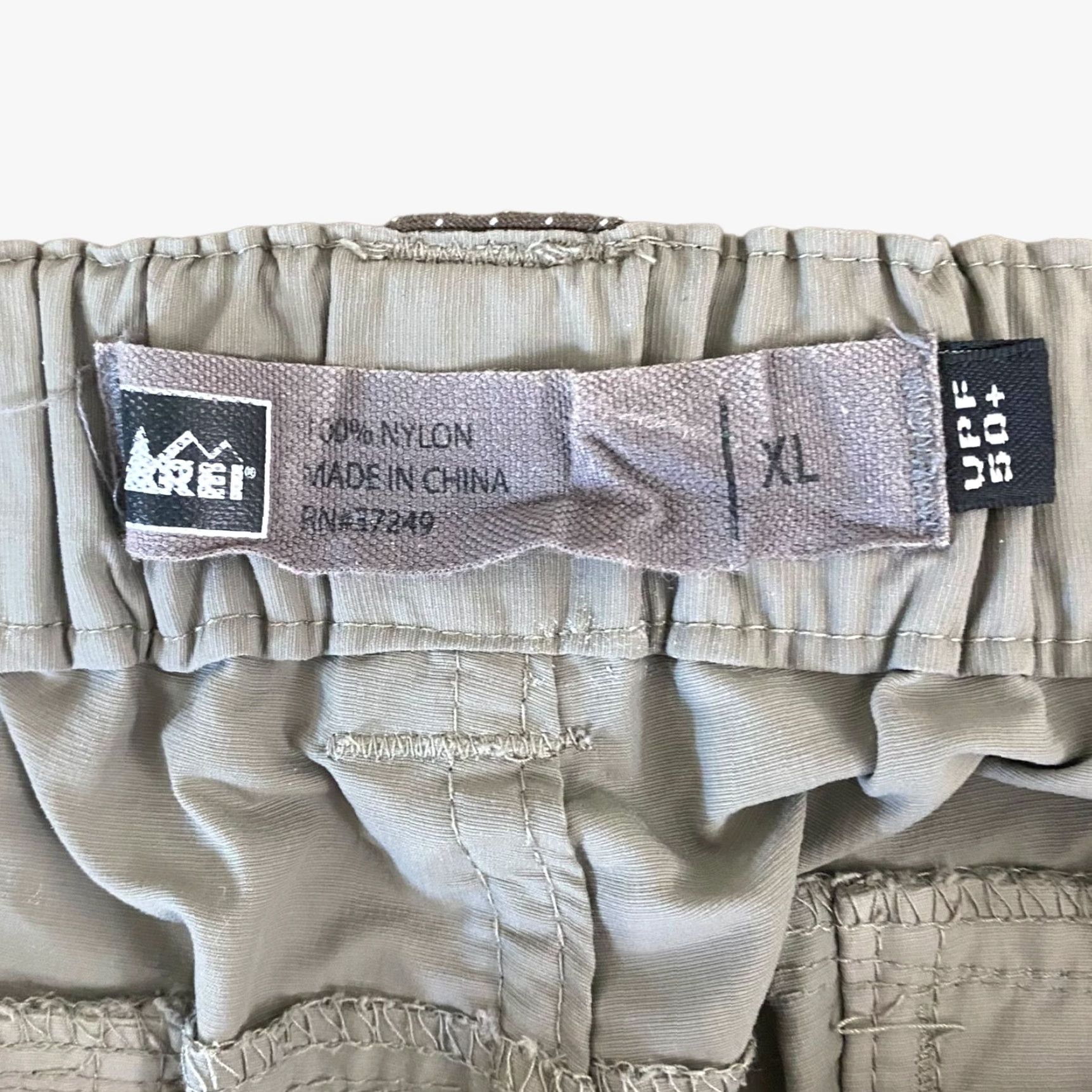 Vintage REI Cargo Shorts Men XL Tan Nylon UPF-50+ Ripstop Hiking Pockets Outdoor Casual Utility Front Flat Front Eight Pockets Size US 36 / EU 52 - 8 Thumbnail