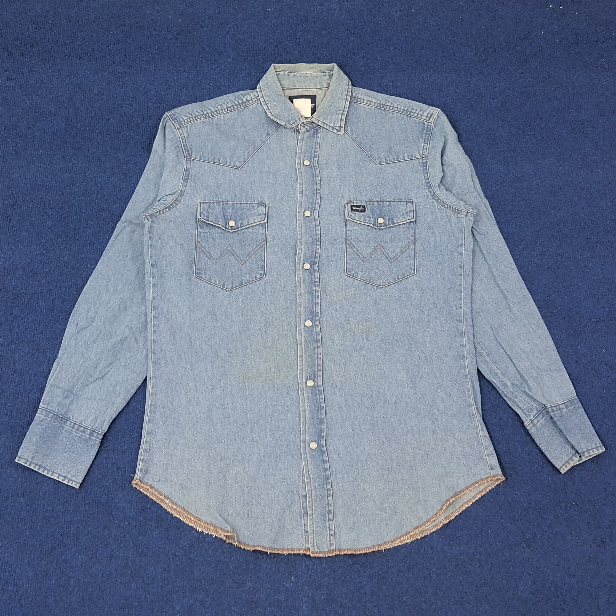 Vintage × Wrangler Vintage Wrangler Denim Button Up Shirt C219N8 Size US M / EU 48-50 / 2 - 1 Thumbnail