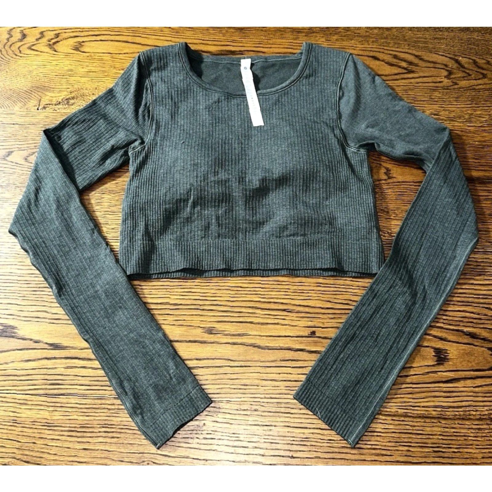 Lululemon Lululemon Womens Top Cropped Long Sleeve Green 8 Pullover Ebb To Street Lightweight Modern Fit Womens Size M / US 6-8 / IT 42-44 - 2 Thumbnail