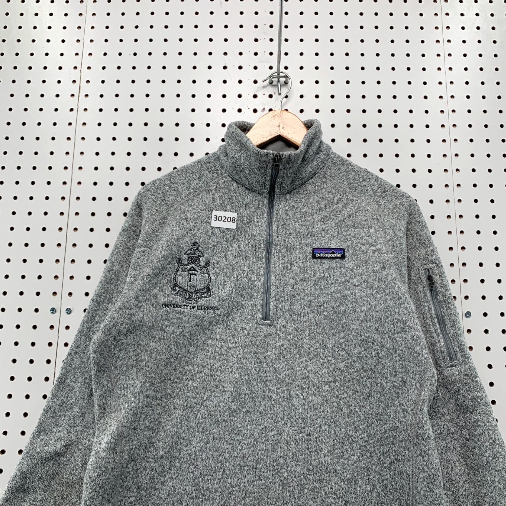 Patagonia Patagonia 1/4 Zip Better Sweater Gray Womens Large University Illinois 21x25 Jacket Womens L Gray University 21x25 Size L / US 10 / IT 46 - 2 Thumbnail