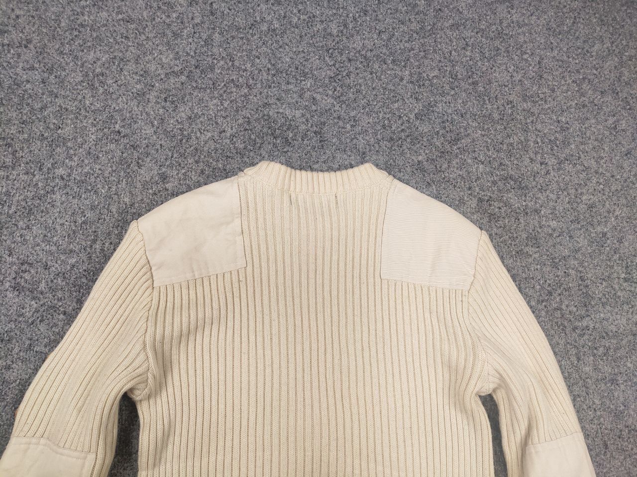 October's Very Own October's very own Drake OVO ribbed sweater Military Style Size US S / EU 44-46 / 1 - 11 Thumbnail