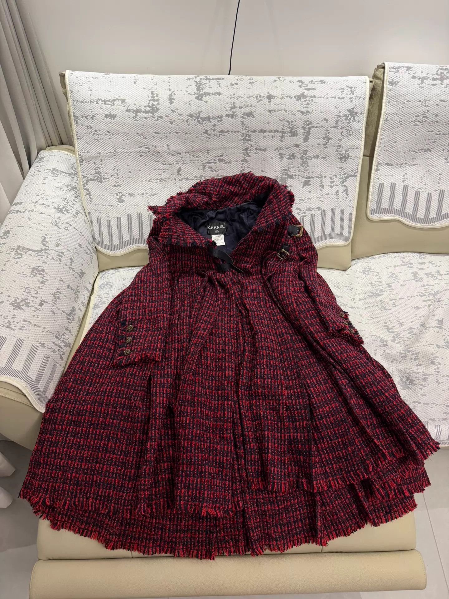 Chanel Chanel Edinburgh Red-Black Woven Lapel Glass Button Coat 38 Size S / US 4 / IT 40 - 1 Thumbnail
