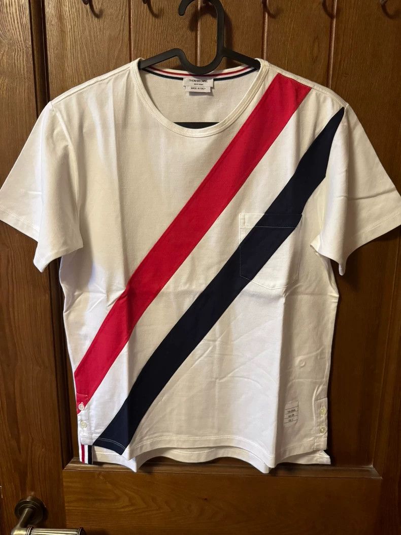 Thom Browne Thom browne Classic T-shirt 2504-Nextarrow Size US XS / EU 42 / 0 - 1 Thumbnail