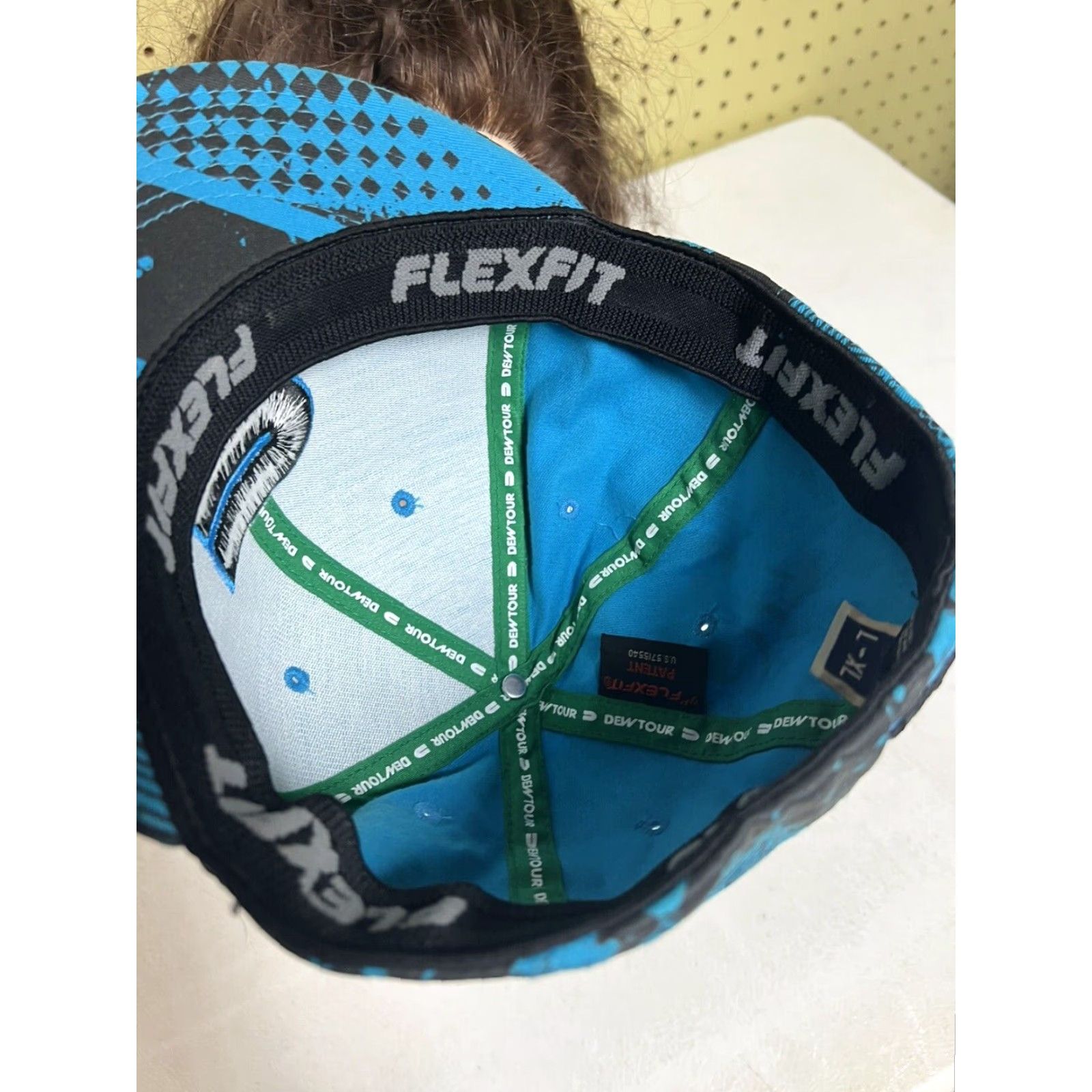 Vintage Dew Tour Hat Cap L/XL Flexfit Unisex Adults Green/Black Logo DEW TOUR / Hat/CAP Games 2000s? Size ONE SIZE - 5 Thumbnail