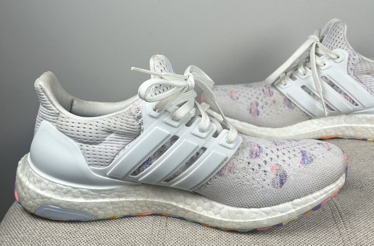 Adidas Adidas Ultra Boost 1.0 DNA Valentine's Day Hearts Sneakers Size US 6.5 / IT 36.5 - 5 Thumbnail