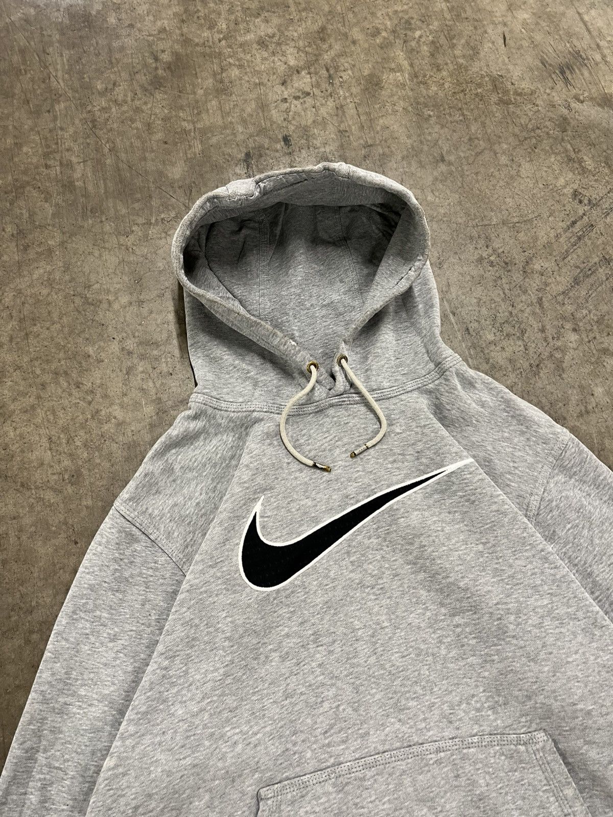 Nike × Vintage Nike y2k big swoosh center swoosh hoodie skater hype rare Size US L / EU 52-54 / 3 - 6 Thumbnail