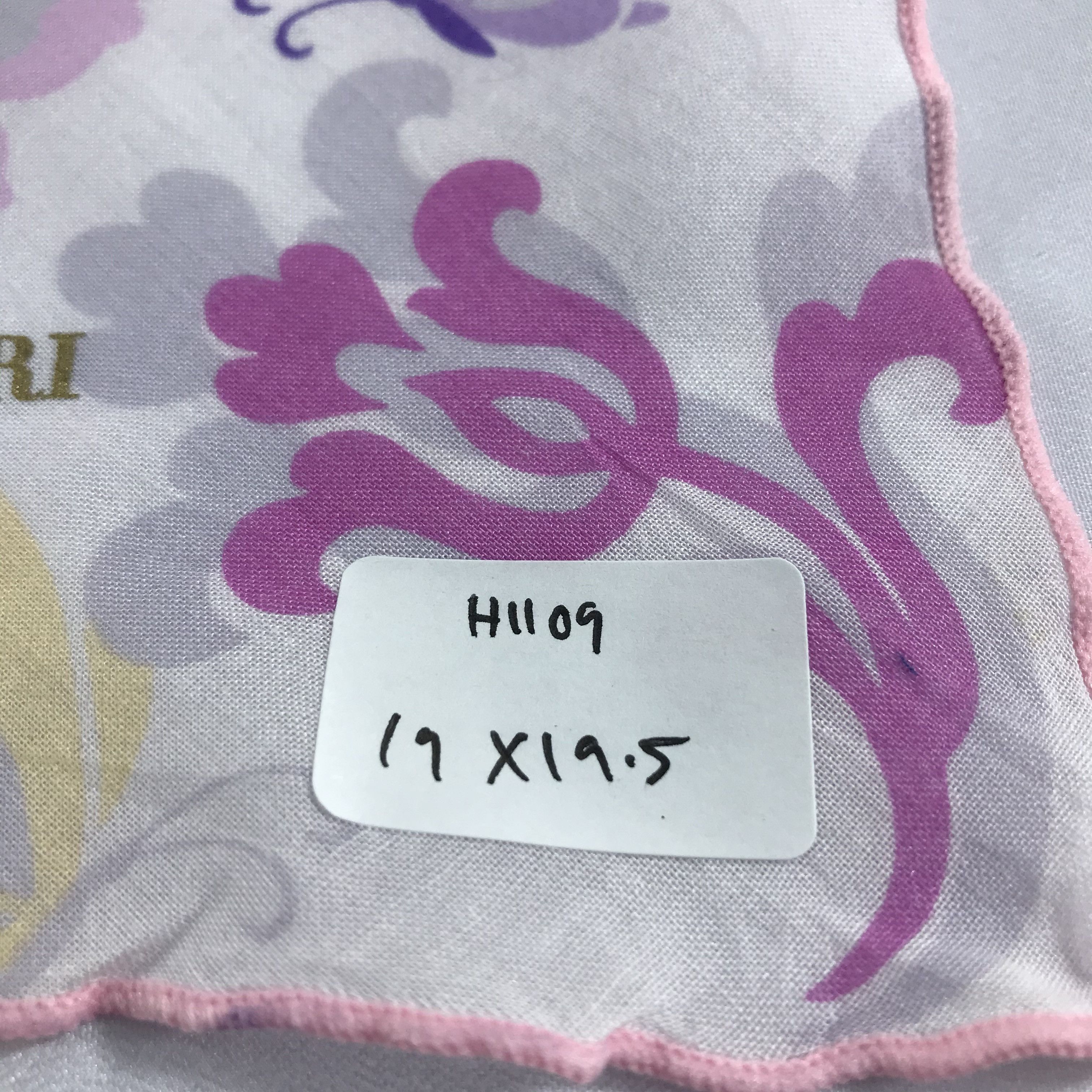 Hanae Mori Hanae Mori Handkerchief Neckerchief Bandana H1109 Size ONE SIZE - 5 Thumbnail