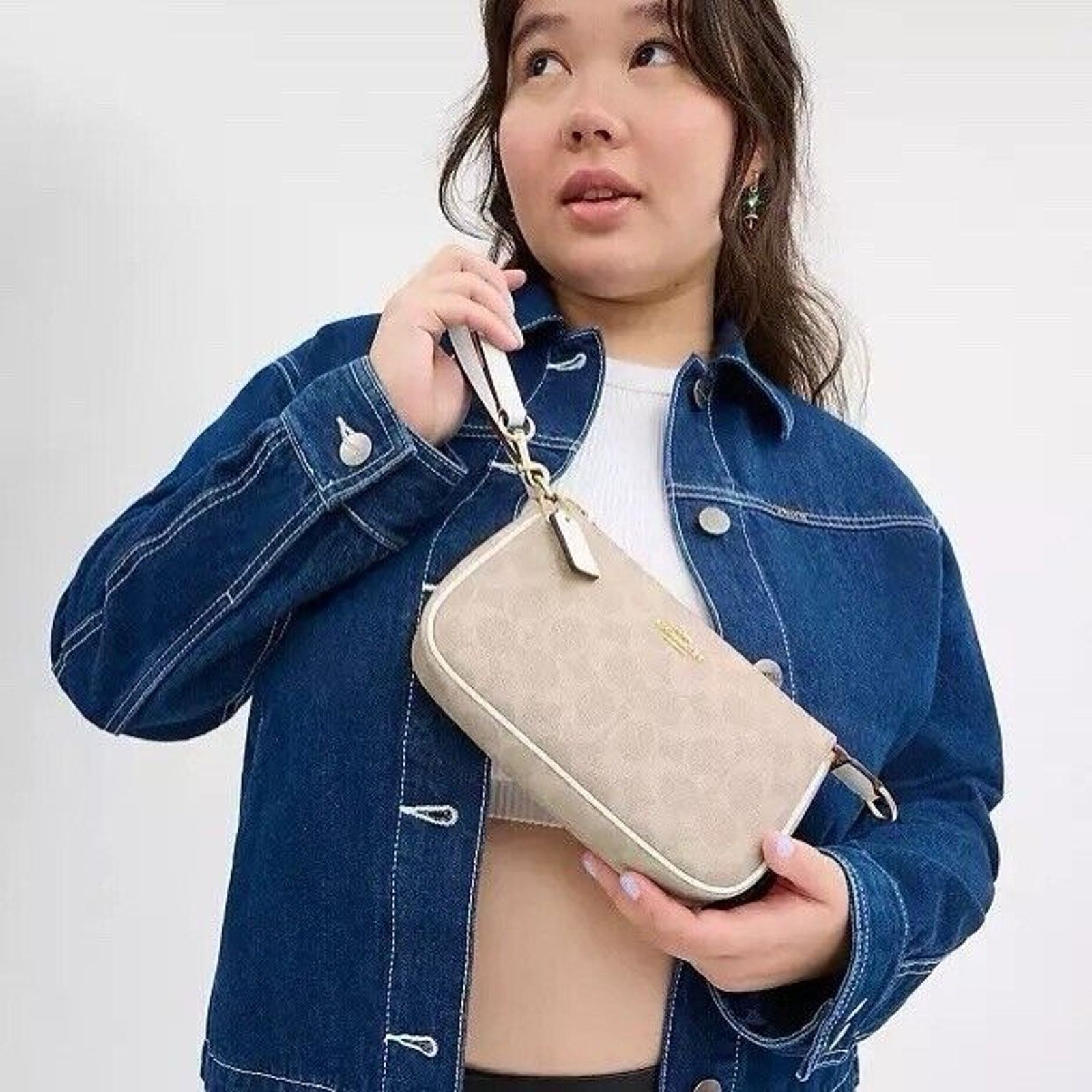 Coach NWT Coach Nolita 19 Signature Canvas CW426 Sand Chalk Size ONE SIZE - 5 Thumbnail