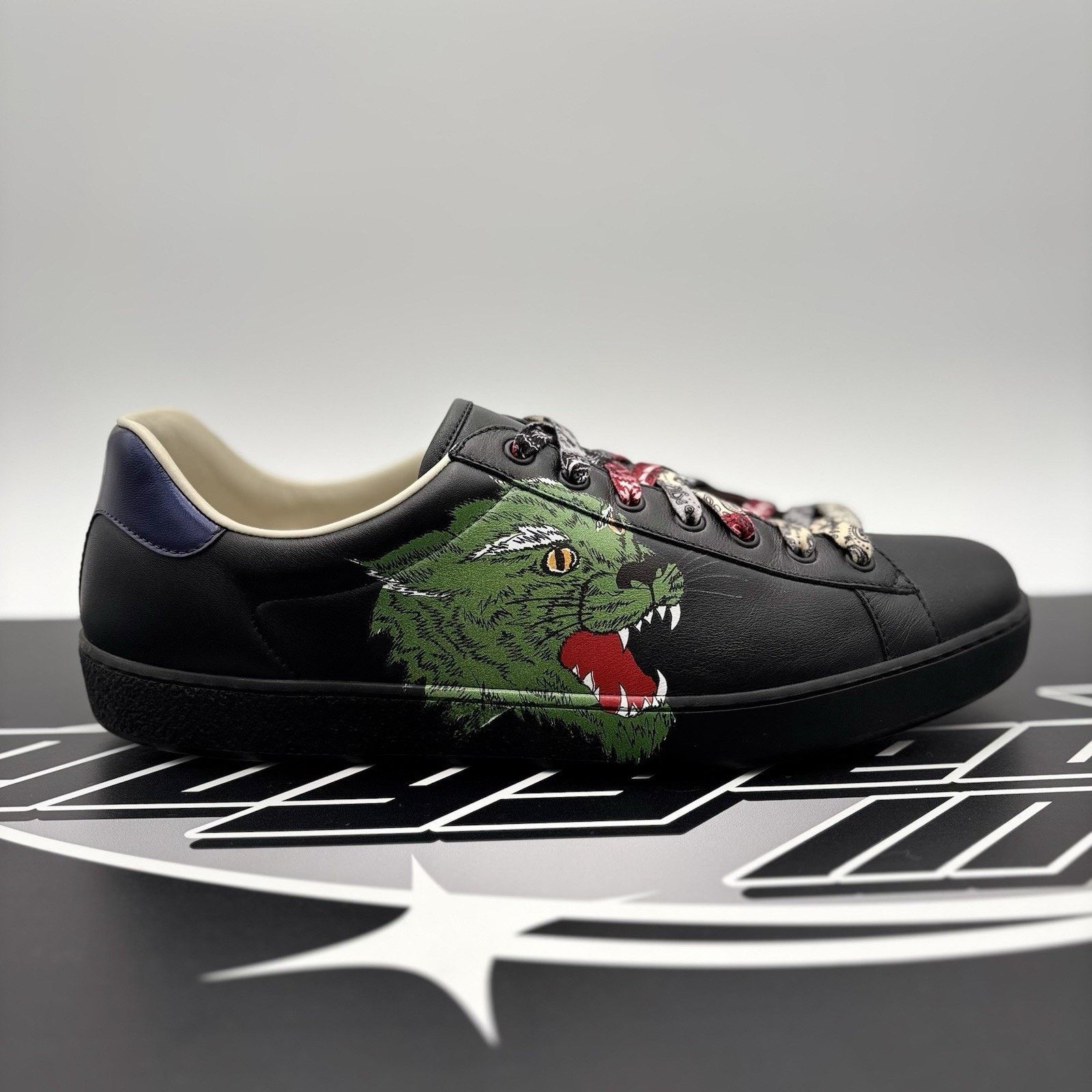 Gucci Gucci Ace ' Green Panther ' | SUPER CLEAN! Size US 11.5 / EU 44-45 - 2 Thumbnail