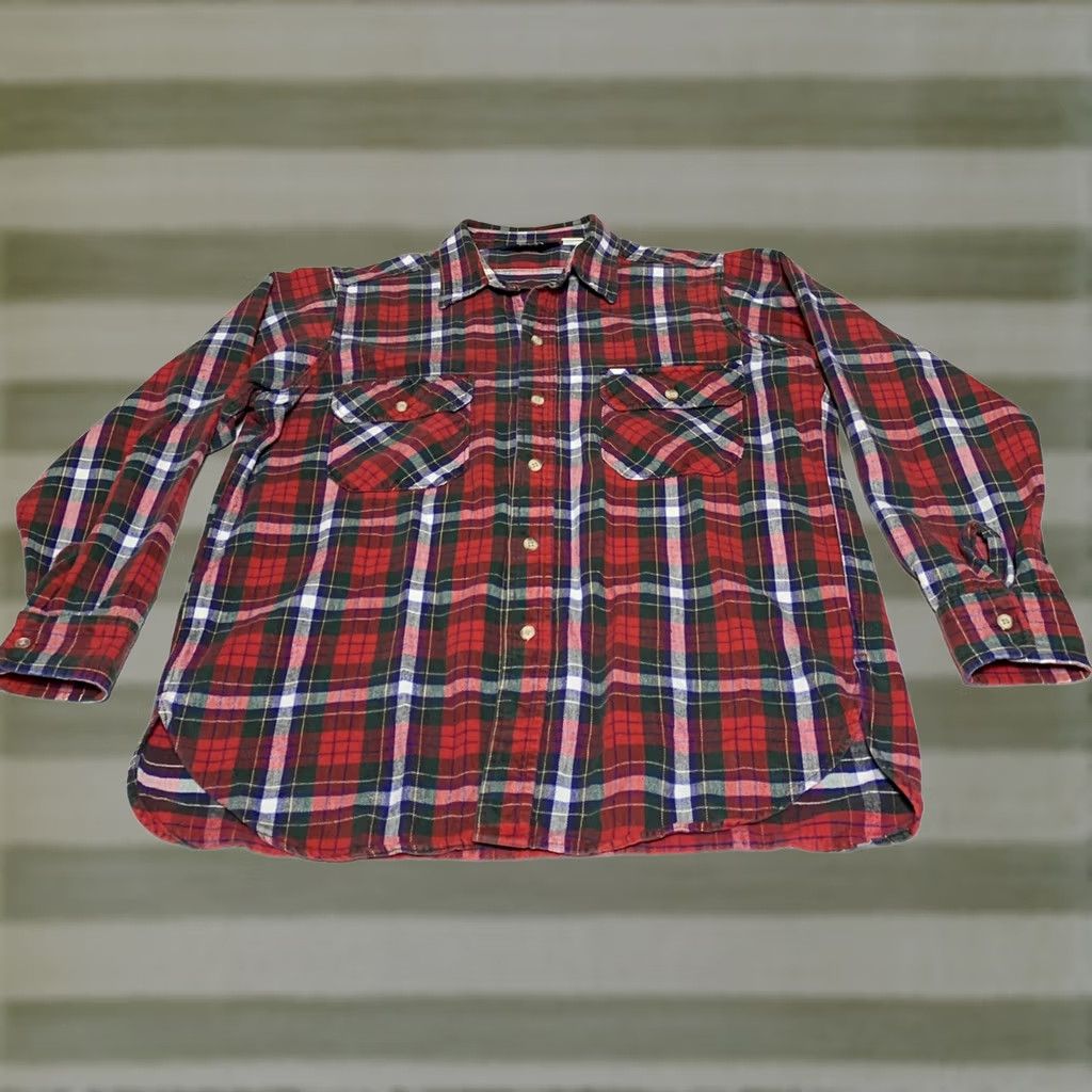 Vintage VINTAGE Woolrich Button-Up Shirt Mens XL/L Red Plaid Flannel Long Sleeve Shirt Size US L / EU 52-54 / 3 - 1 Thumbnail