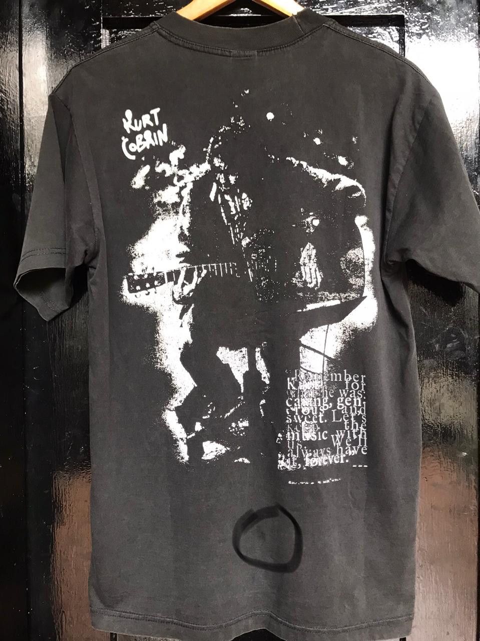 Band Tees Nirvana Kurt Cobain Moving Blue Band T Shirt Size US M / EU 48-50 / 2 - 16 Thumbnail