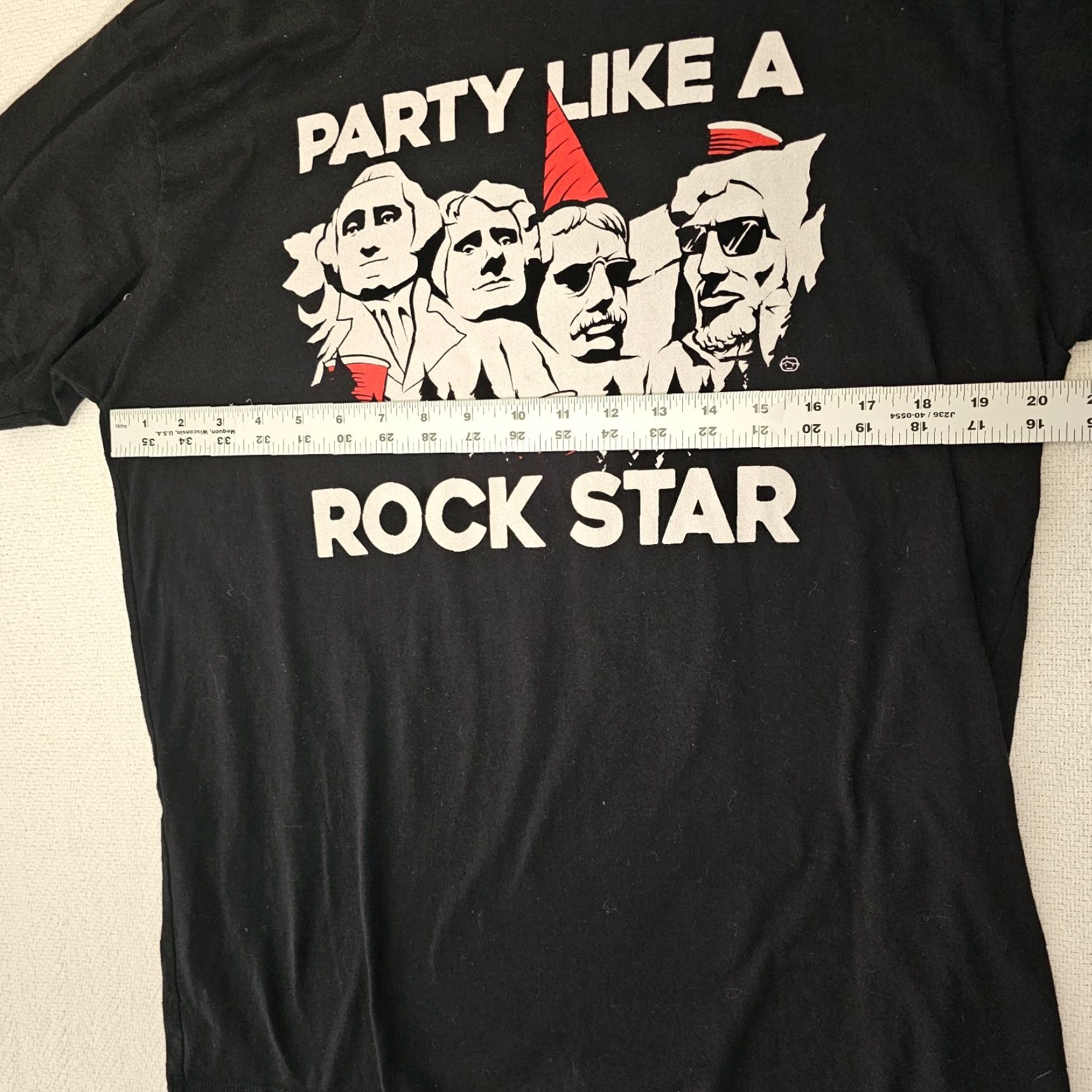 Vintage VINTAGE Goodie Two Sleeves Shirt Men L Black Cotton Crew Neck Short Sleeve Party Like A Rockstar Hippo Funny Animals Size US L / EU 52-54 / 3 - 5 Thumbnail