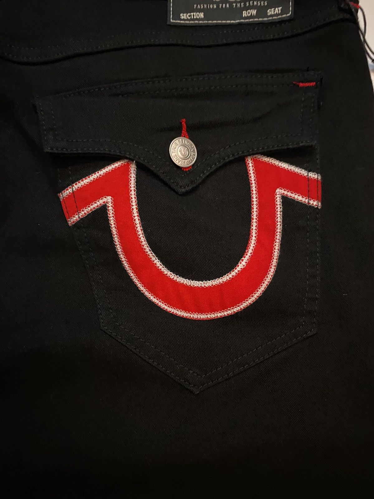 True Religion True Religion Ricky Relaxed Straight Black Red Mens 36 NWT Size US 36 / EU 52 - 6 Thumbnail
