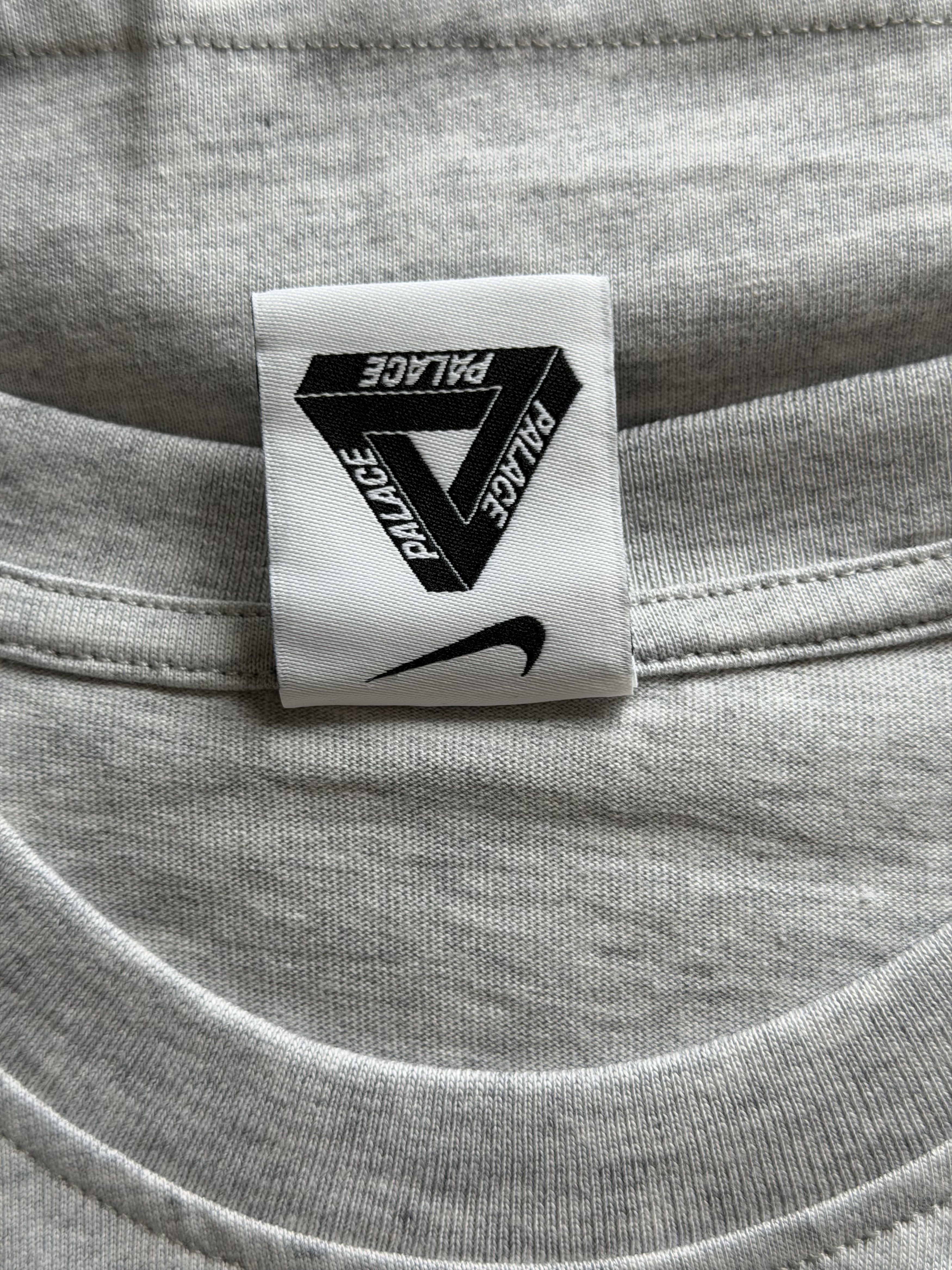 Palace Palace Nike Tri Swoosh Tee in Gray Size US S / EU 44-46 / 1 - 7 Thumbnail