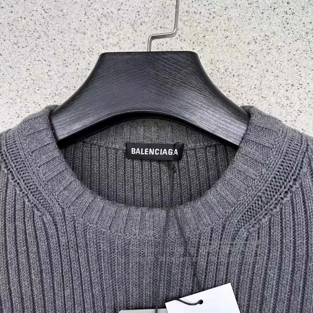 Balenciaga Balenciaga Black White Patchwork Lock Sweater. Size US M / EU 48-50 / 2 - 2 Thumbnail