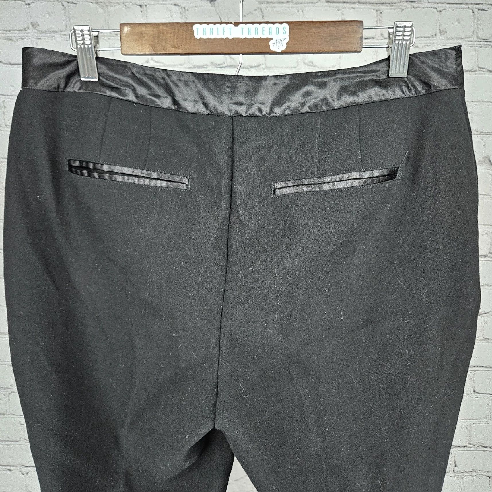 Vintage Chico's Black Mid Rise Satin Trim Tapered Ankle Pants Women's 1.5 10 32in Inseam 27in Modern City Preppy Pockets Stretch Easy Care Size 26" / US 2 / IT 38 - 6 Thumbnail