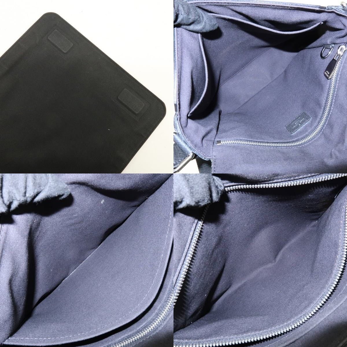 Louis Vuitton Louis Vuitton Taiga Victor Shoulder Bag Crossbody Black Size ONE SIZE - 7 Thumbnail