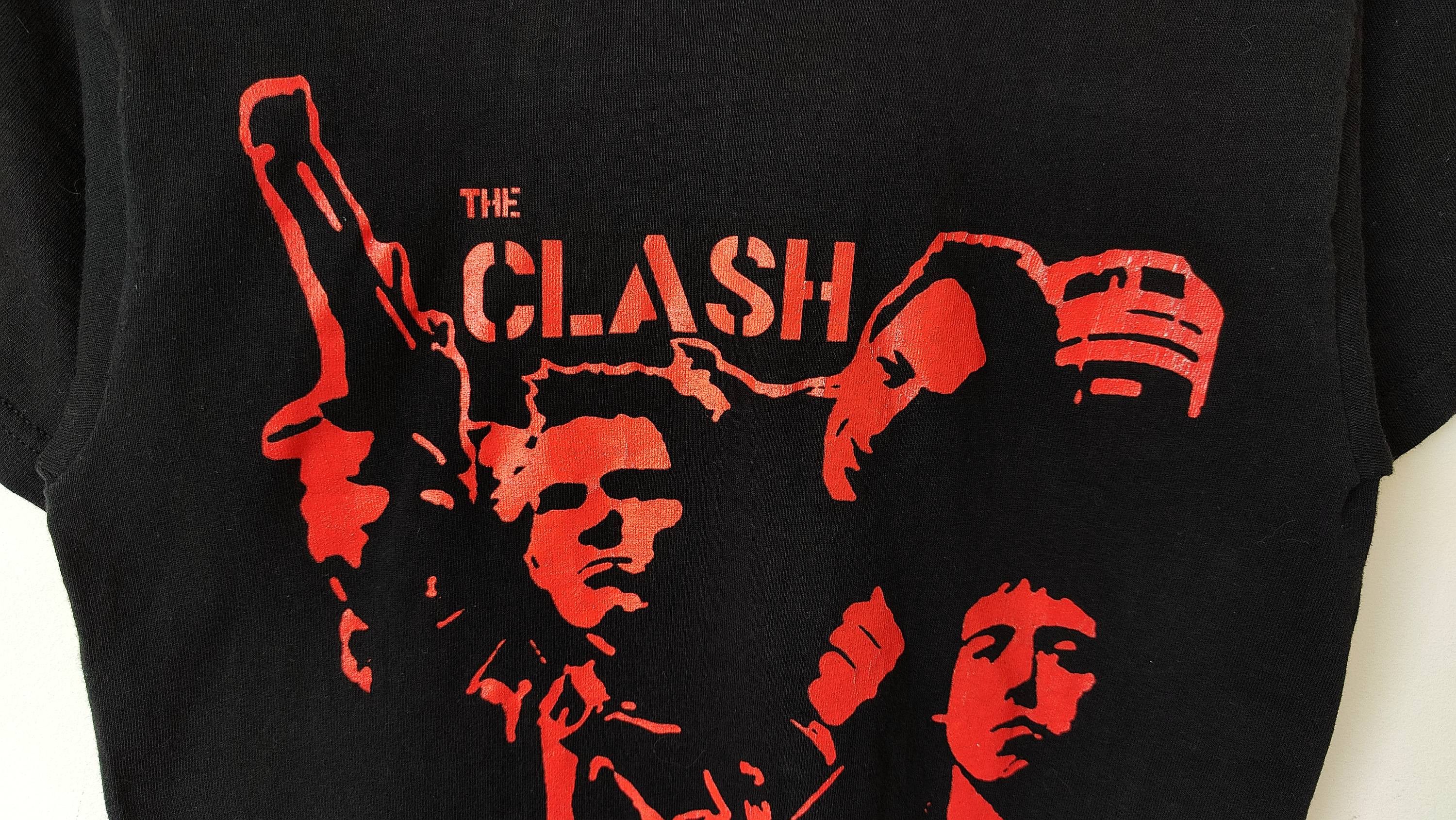Band Tees × Vintage Clash 2004 Official Tshiirt Y2K London Calling Vintage Size US S / EU 44-46 / 1 - 2 Thumbnail