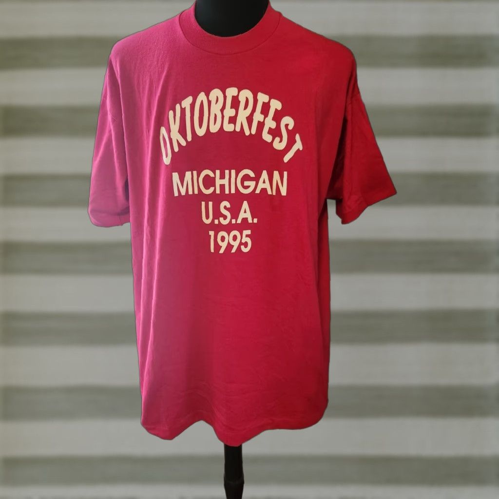 Vintage VINTAGE 1995 Oktoberfest Michigan T-Shirt 2XL Single Magenta Purple Short Sleeve Mens Womens Unisex Retro Shirt Size US XXL / EU 58 / 5 - 1 Thumbnail