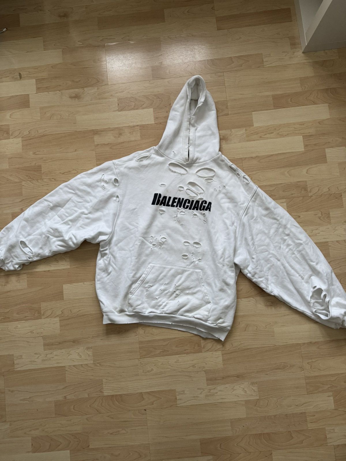 Balenciaga Balenciaga Destroyed Hoodie Size US XS / EU 42 / 0 - 3 Thumbnail