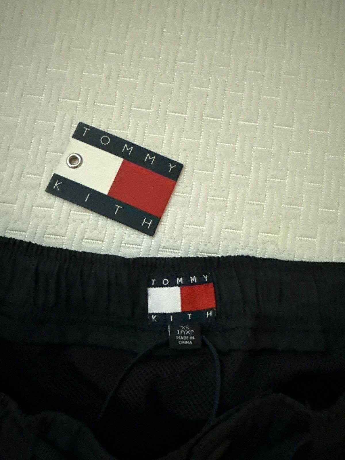 Kith × Tommy Hilfiger Kith x Tommy Hilfiger Monogram Track Pant Size US 29 - 4 Thumbnail